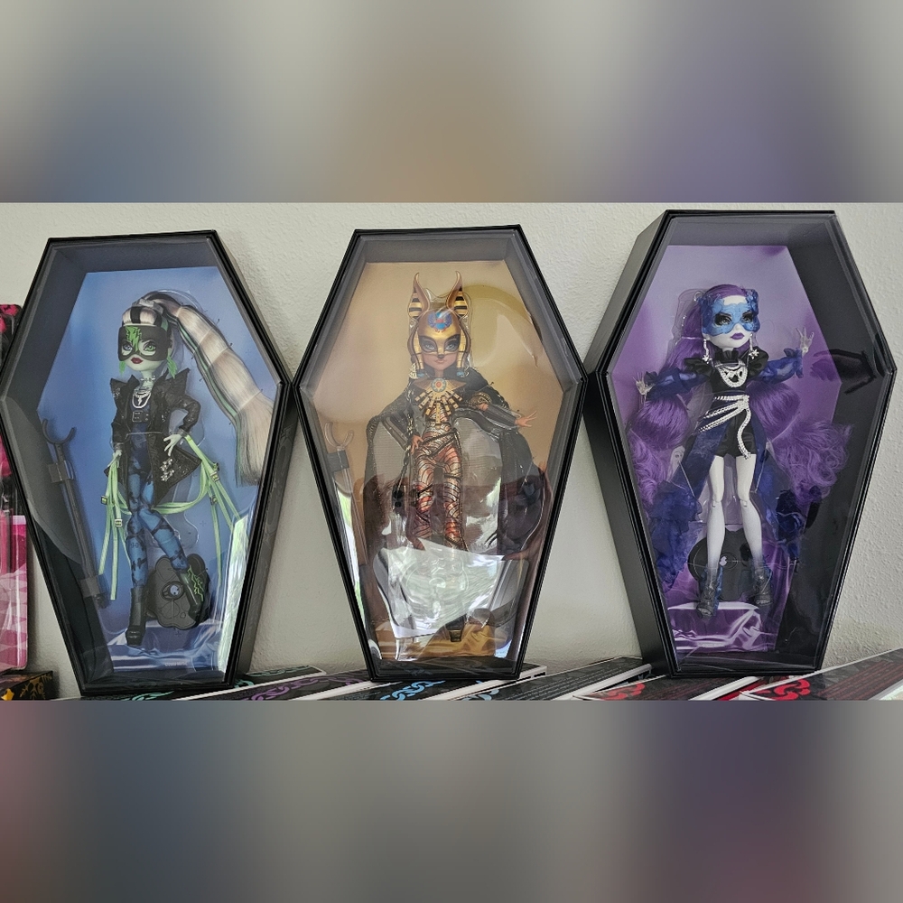 Monster High Haunt Couture Midnight Runway Complete Set